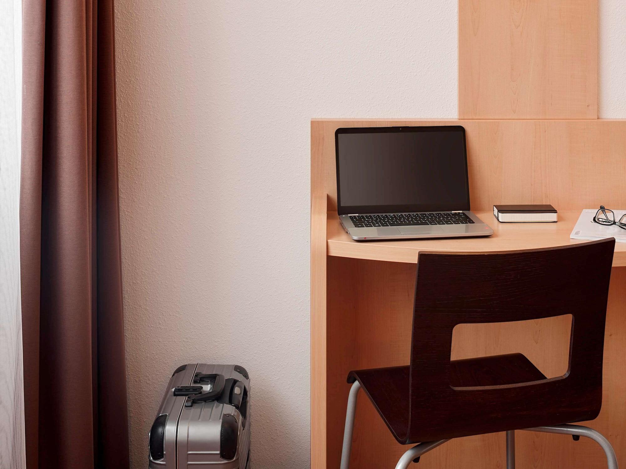 Ibis Hotel Nuernberg Altstadt Ngoại thất bức ảnh