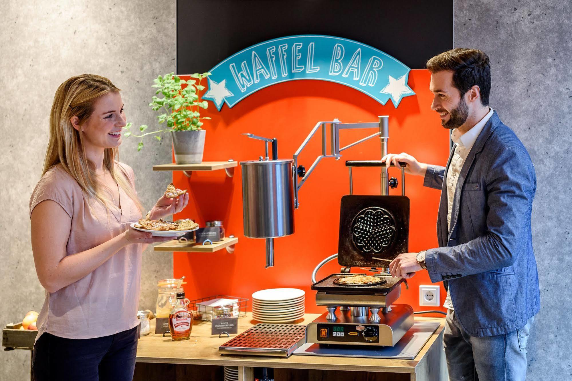 Ibis Hotel Nuernberg Altstadt Ngoại thất bức ảnh